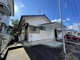 逢谷内6丁目保田貸家の物件外観写真